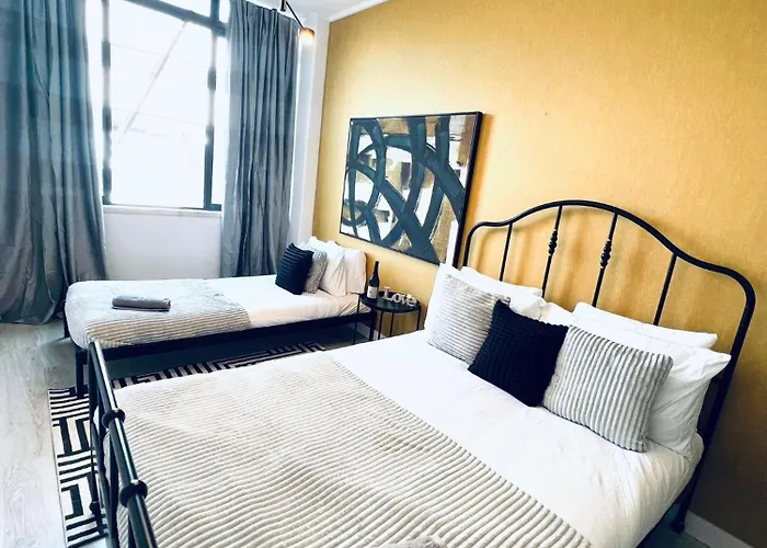 Luxury Location Of Lisbon, Next Attractions Albergue