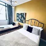 אכסניה Luxury Location Of Lisbon, Next Attractions ליסבון