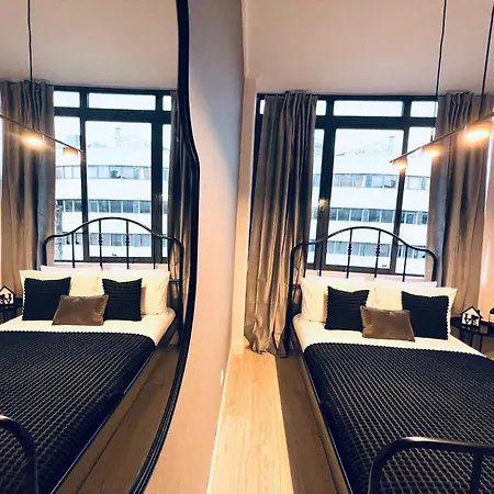 Hostel Luxury Location Of Lisbon, Next Attractions