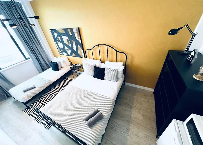 Hostel Luxury Location Of Lisbon, Next Attractions *